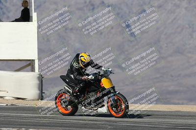 media/Dec-01-2025-Moto Forza (Mon) [[2daa91e15f]]/1-Advanced Group/Session 4 Turn 9/